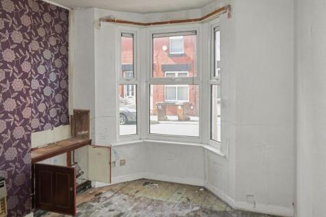 16 Caradoc Road, Seaforth, Liverpool, L21 4NB