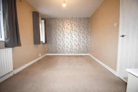 Marlwood Close, Longford, Coventry photo 4