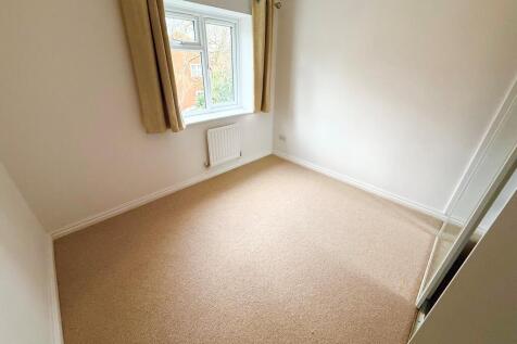 Wavytree Close, Warwick photo 4