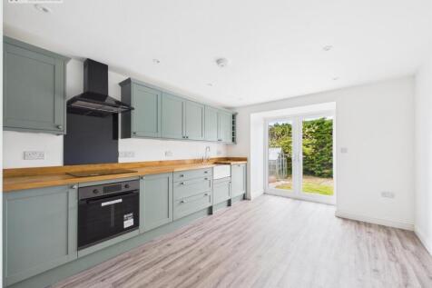 KITCHEN (2).jpg