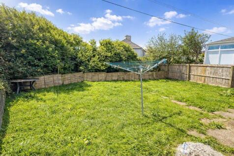 Morwell Gardens 3 - Garden.jpg