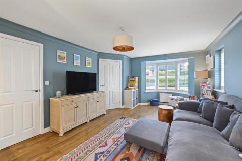 10-Probyn-Close-04.jpg
