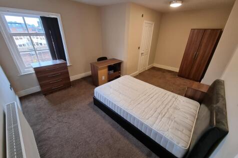 Flat 3, 4-6 Victoria Terrace photo 3