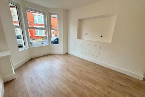Briardale Road, L18 1DB photo 3