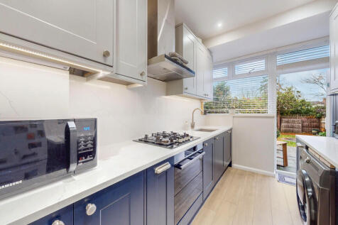 3 West Towers - H...