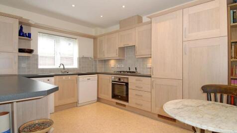 3 Bartley Kitchenres