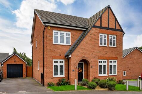 2 Appletree Close-01.jpg