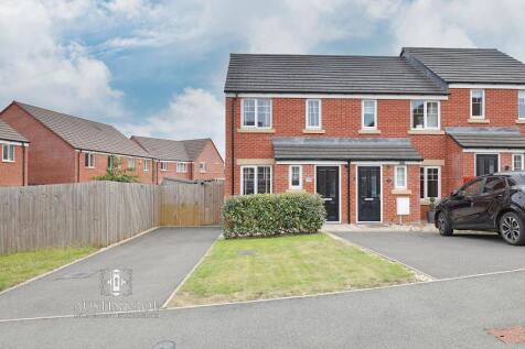 Stone, ST15 - property photo