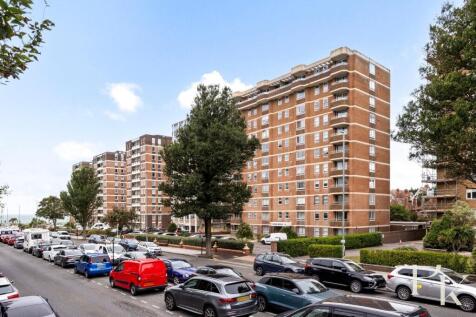 Grand Avenue, 15, Flat 26-003.JPG