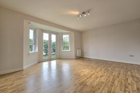 7 Willowbank Grove, Flat 2/1, Alexandria G83 9GE Web Username: photo 3