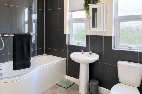 2 Chapman Street, Stockton-On-Tees, TS20 photo 4