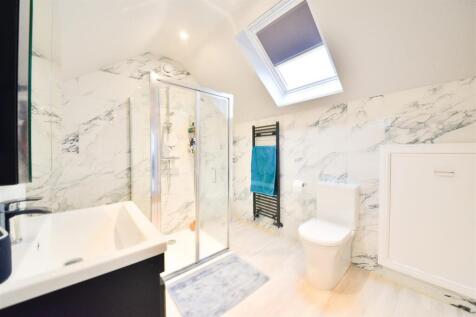 Loft En-Suite