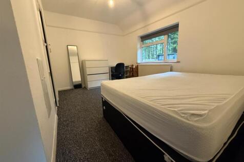 Heath Hill Avenue photo 3
