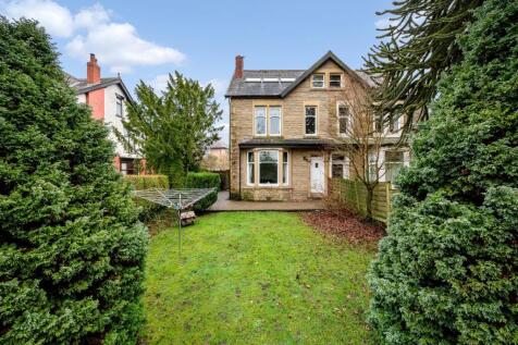 47 Earnsdale Avenue External-6.jpg