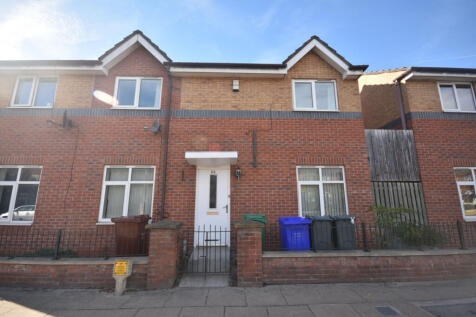 3 bedroom Terraced for rent