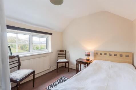 Westgate 25 Bedroom 3.jpg