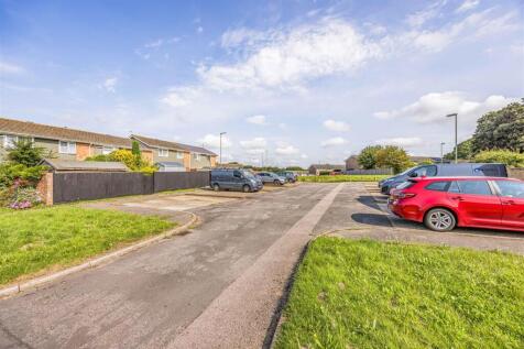8 Sullivan Way, Purbrook-Small-PorticoMarketing-OH