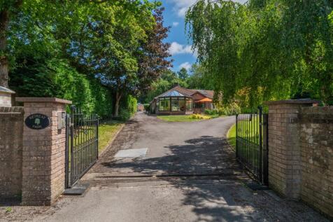 130 Badminton Road (46)