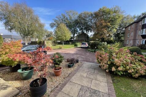 Front Garden.jpg