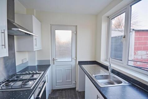 Knightscliffe Way, Northampton photo 3