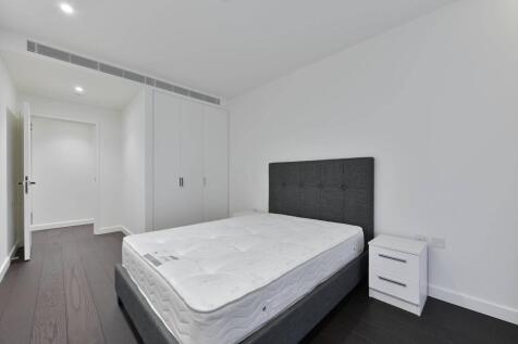 London, SW8 - property photo
