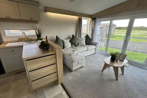 Swift Moselle Lodge N04 Lrg 2.jpg
