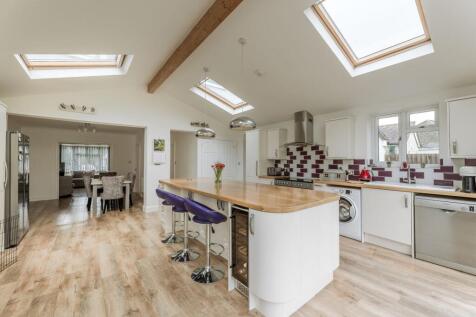 Kitchen / Breakfast Room