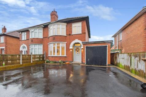 CAM04825G0-PR0226-STILL015