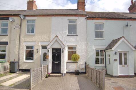 2-bed terraced on Kilby Road, Fleckney, £800/mo