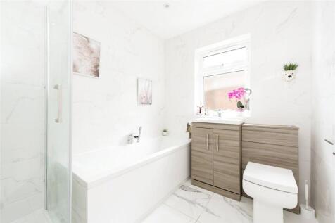 Bathroom/Shower Room