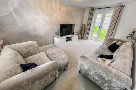 Living Room.jpg
