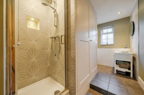 1387842-10-693ace...