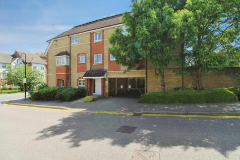 Three Bedroom Flat To Rent