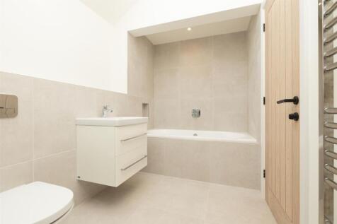 Boundary Lane, Boundary