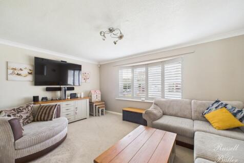 CAM01995G0-PR0379-STILL021