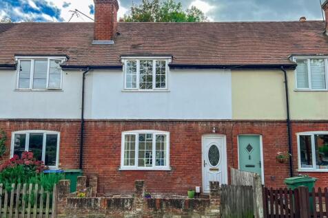 Esher, KT10 - property photo