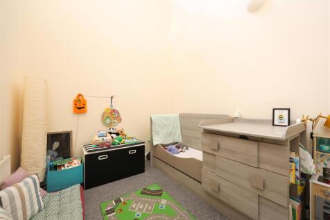 2 Worrall Place 7.JPG