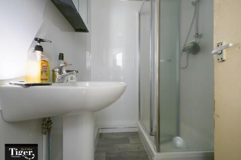 CAM02176G0-PR0293...