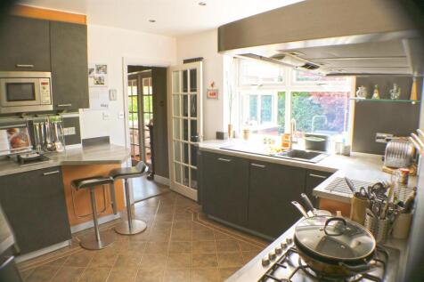 kitchen 1.JPG