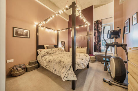 1320083-16-686bca...