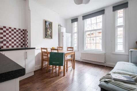 Open plan Kitchen/Lounge