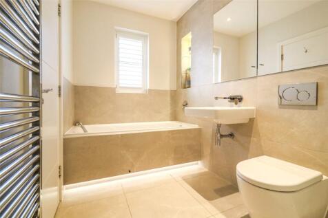 En-Suite Bathroom