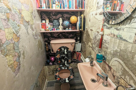 Landscape_toilet ...