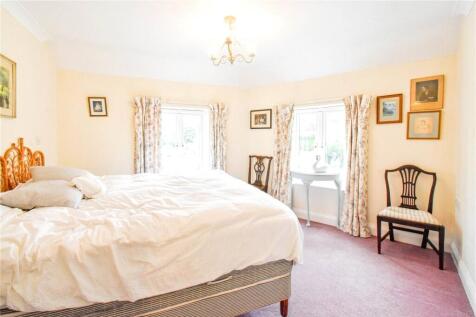 Isles Court, Isles Road, Ramsbury, Marlborough, SN8 photo 4