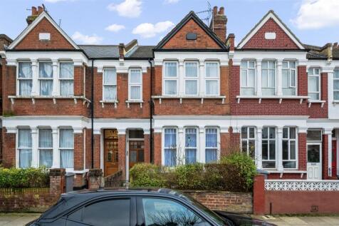 Daniels_Cedar Road, NW2_013.jpg