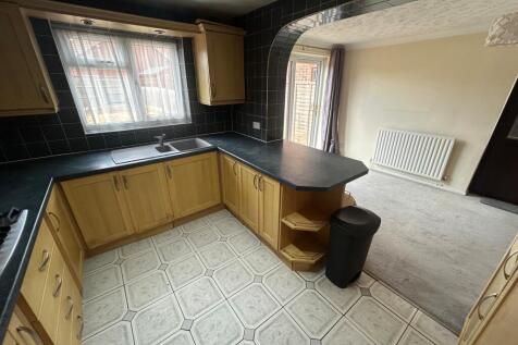 Severn Close, Burton Upon Trent, Stretton, DE13 photo 5