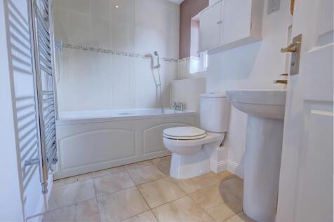 Milton Place, High Wycombe, Buckinghamshire, HP13 photo 4