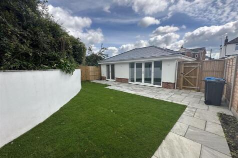 Ringwood Road, Poole photo 3
