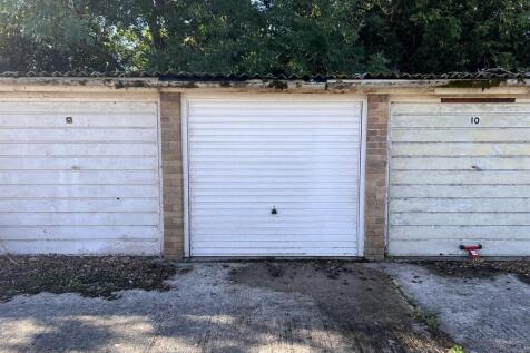 1 - Garage for Auction, Frenchay, Bristol.JPG