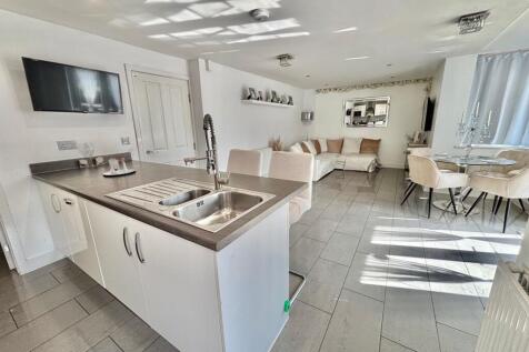 Weft Way, Nuneaton, CV11 photo 4